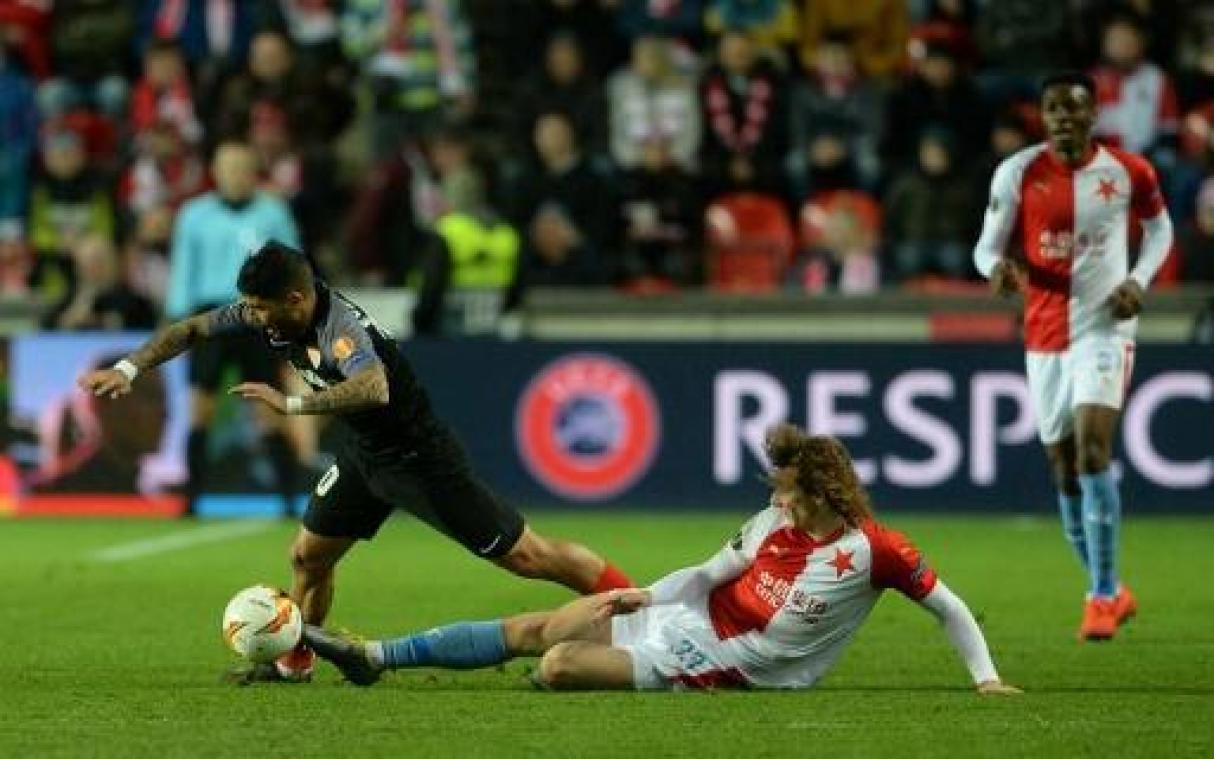Europa League - Slavia Praag schakelt Sevilla uit, Benfica moet zwoegen voor plaats in kwartfinales