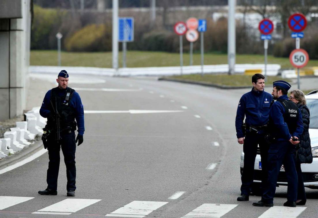 Politie moest na aanslagen via WhatsApp communiceren