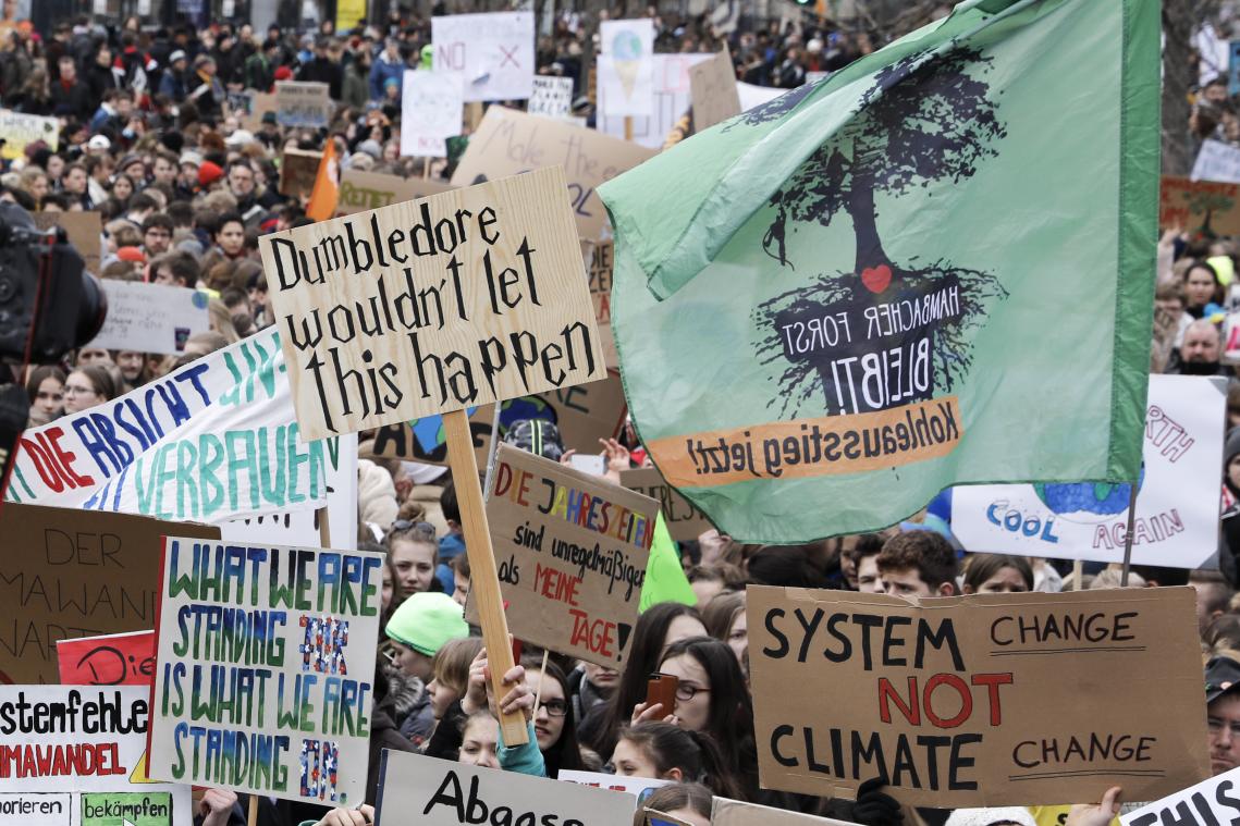 IN BEELD. Wereldwijde klimaatstaking brengt jong en oud op straat