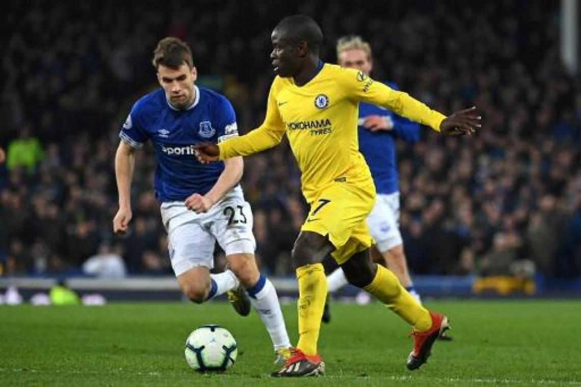 Belgen in het buitenland - Chelsea doet slechte zaak in de strijd om een Champions League-ticket