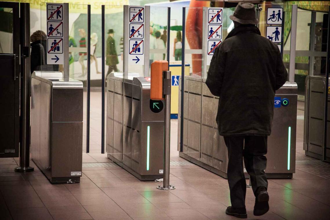 "MIVB kreeg geen melding om metro te sluiten"