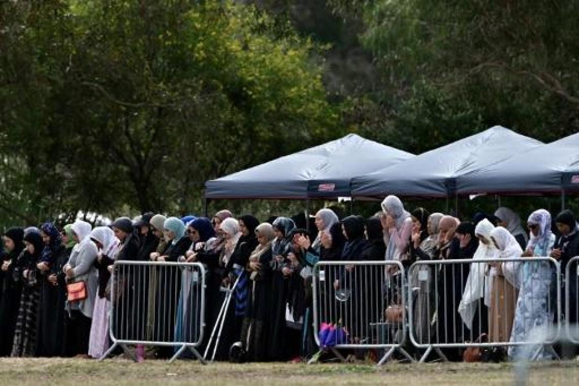 Terreuraanslagen Christchurch - Eerste slachtoffers van terreuraanslagen begraven