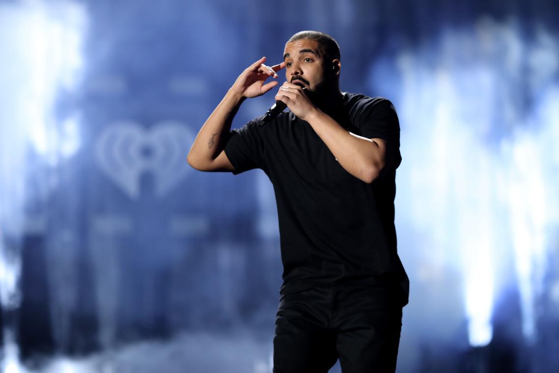 Drake stelt concerten in Antwerpen en Amsterdam weer uit en fans zijn woedend