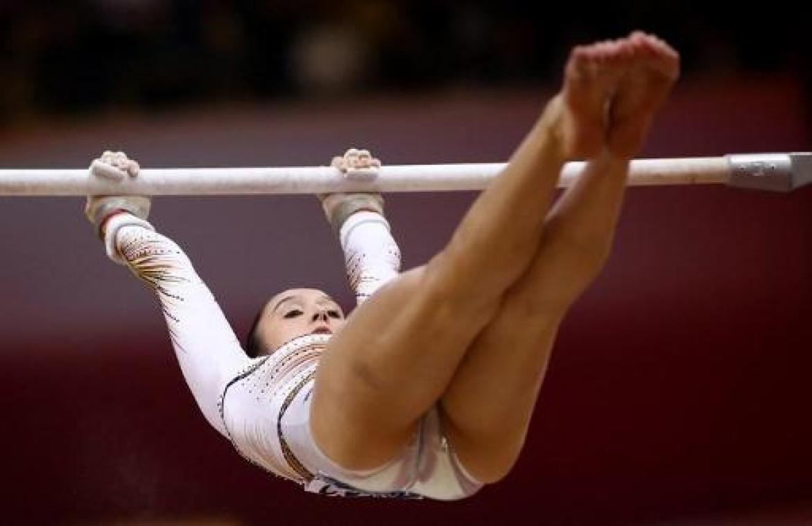 Nina Derwael beste in de kwalificaties aan brug, Jonathan Vrolix derde op grond