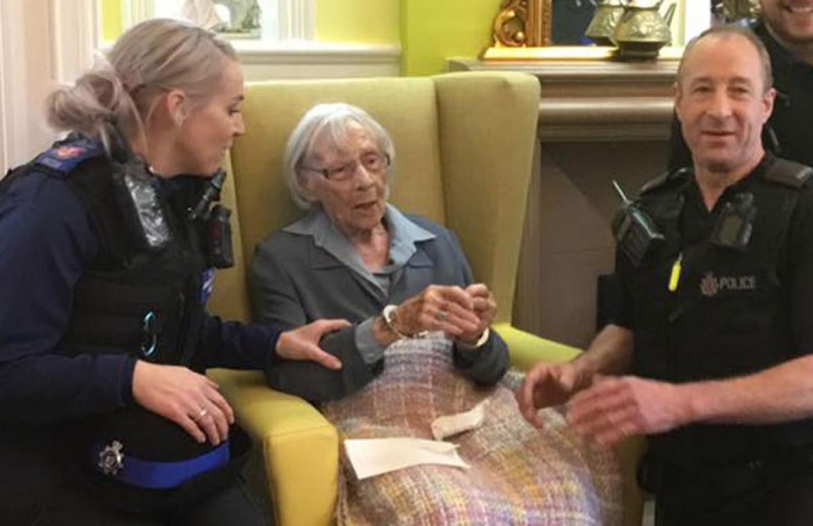 104-jarige oma gearresteerd, en dat was haar grootste wens