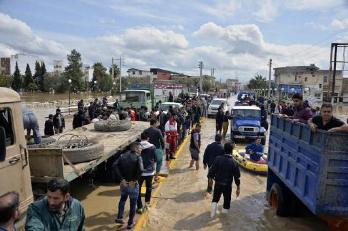 Minstens 18 doden door overstromingen in Iran