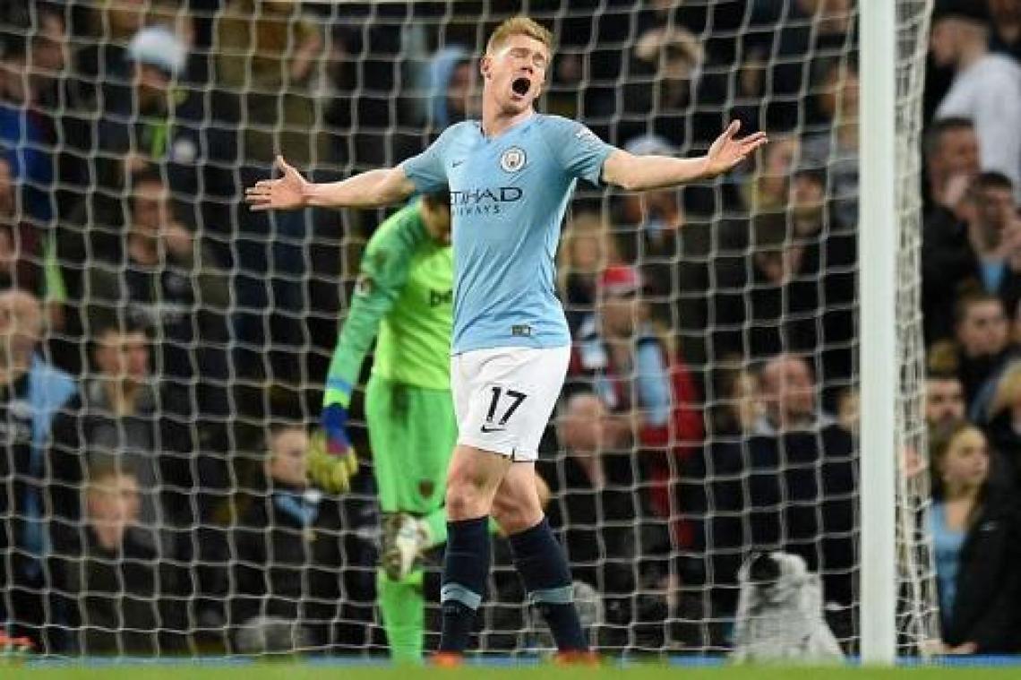 Kevin De Bruyne en Vincent Kompany staan opnieuw op trainingsveld van Manchester City