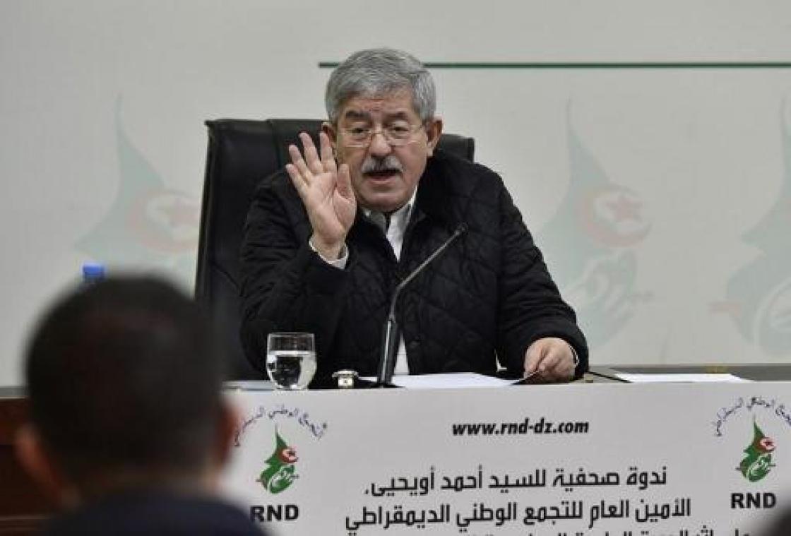 Regeringspartij vraagt om ontslag van Algerijnse president Bouteflika