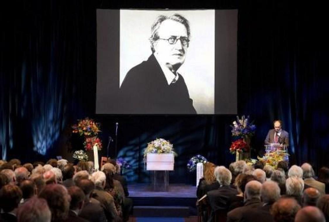 Literatuurmuseum Den Haag brengt online-expositie over Gerrit Komrij