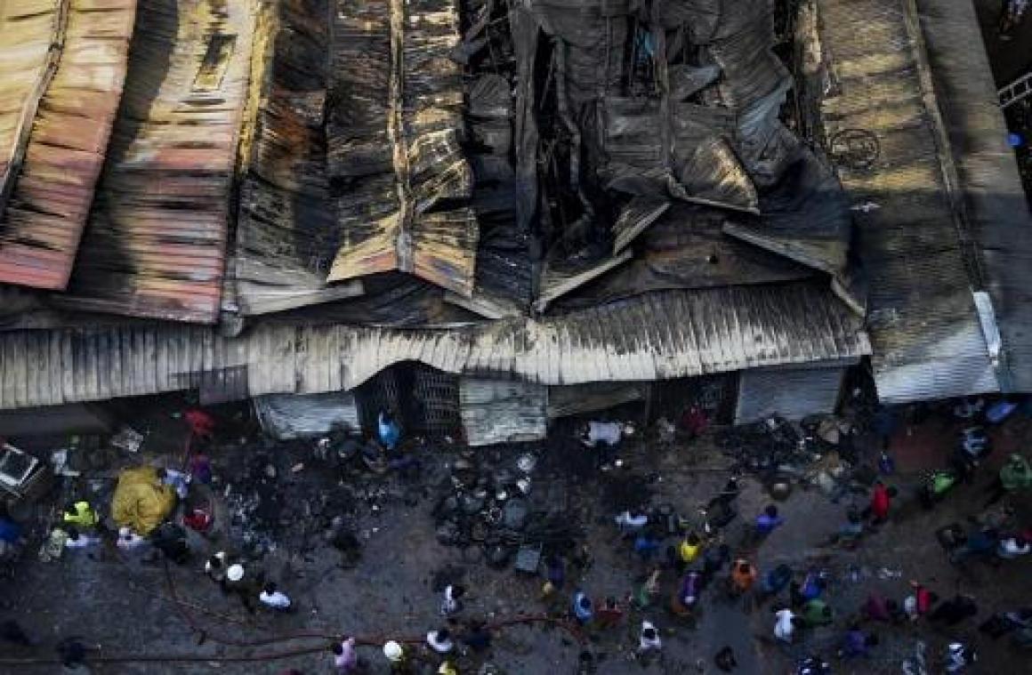 26 doden bij hevige brand flatgebouw Bangladesh: eigenaar opgepakt