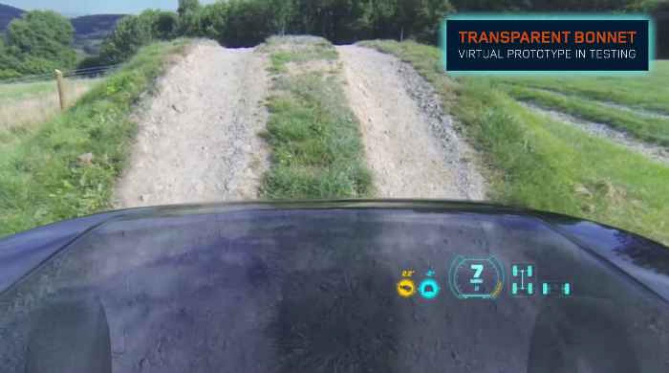 Landrover maakt de motorkap van hun wagens doorzichtig