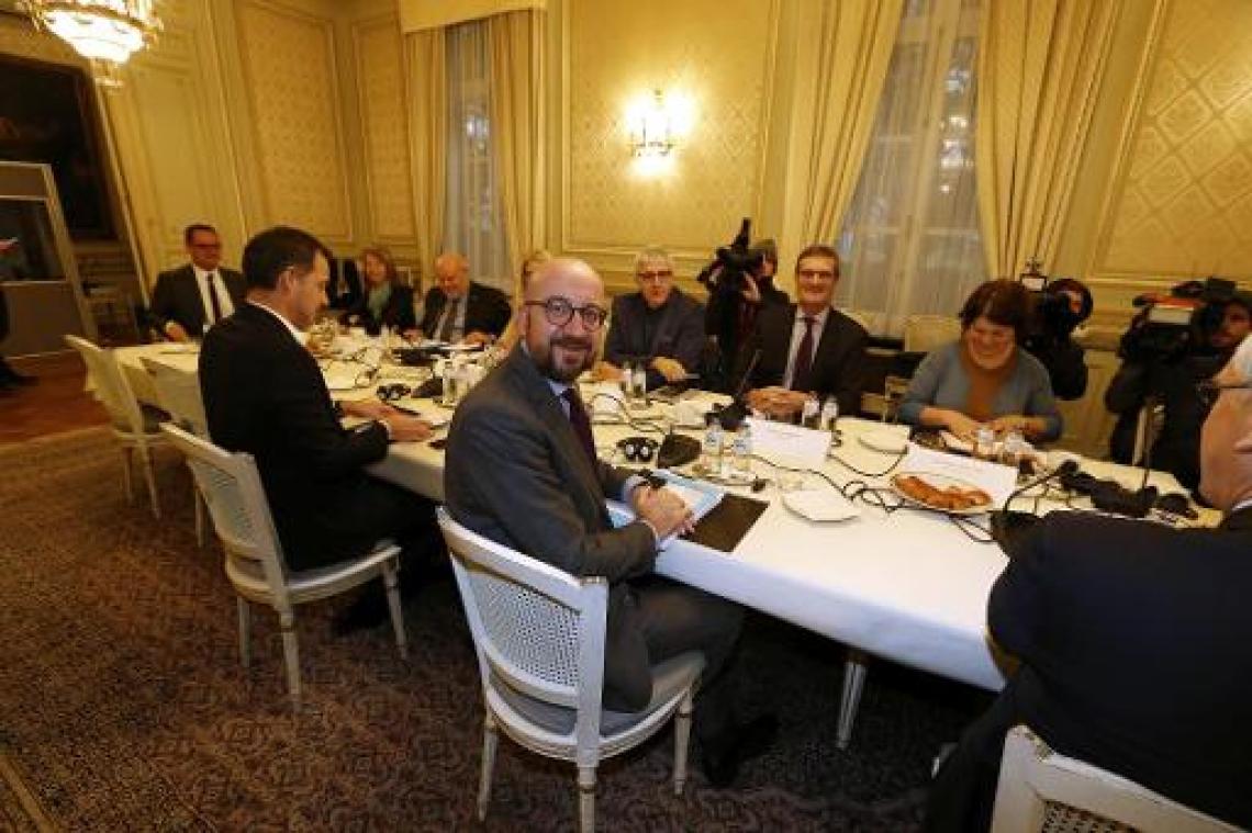 Kamercommissie keurt wetsvoorstel loonakkoord goed