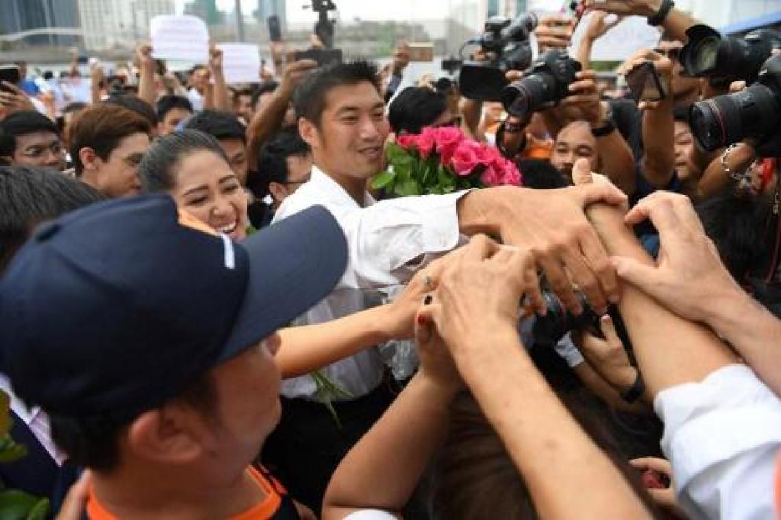 Verkiezingen Thailand - Leider van derde grootste partij gedagvaard