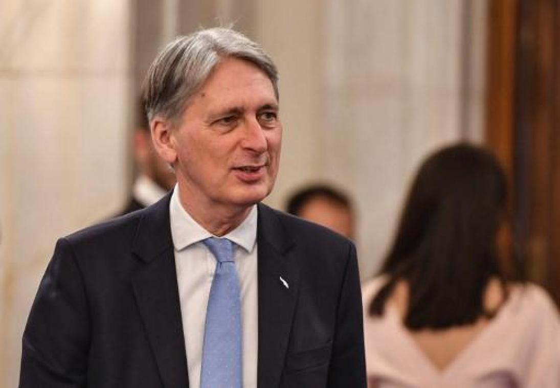 Britse minister van Financiën optimistisch over gesprekken met oppositie