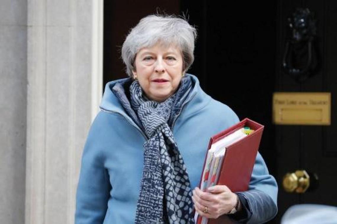 Brexit - Britse premier May verdedigt gesprekken met Labour