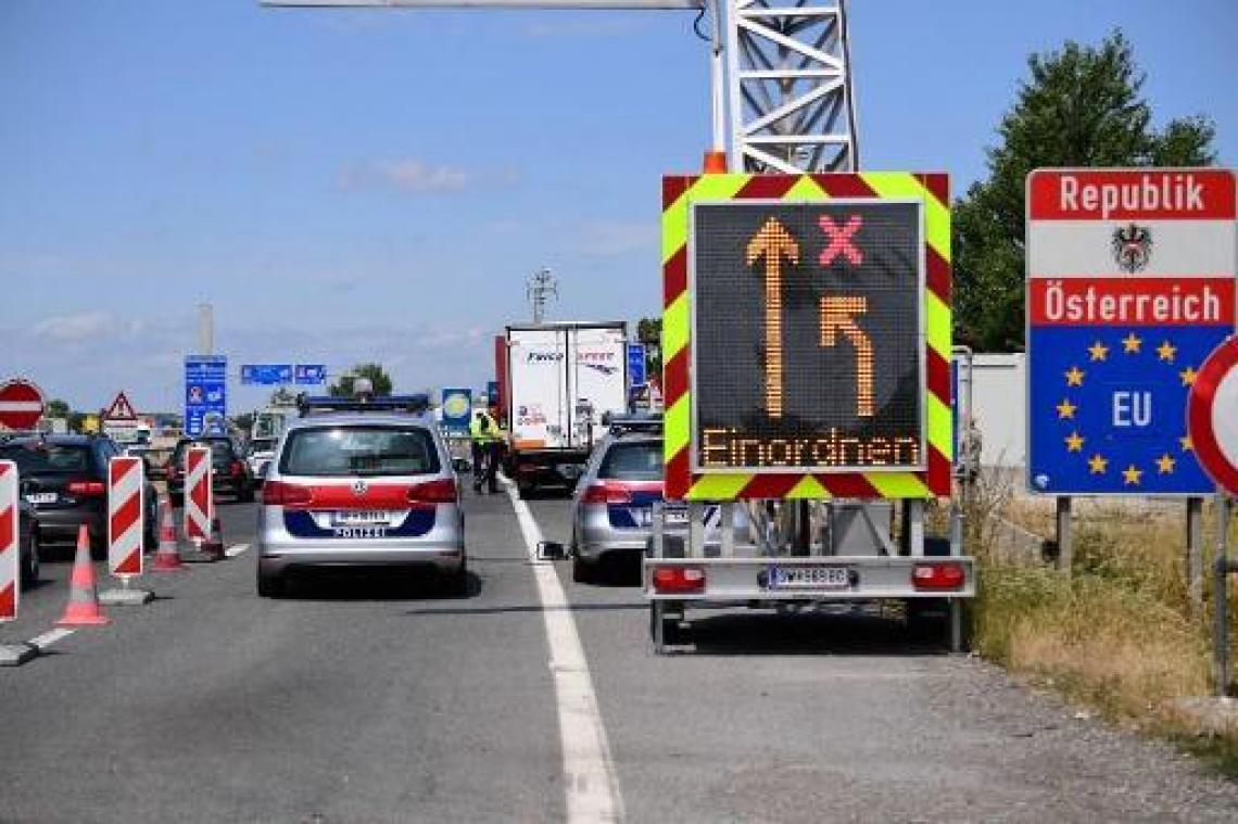 Oostenrijk verlengt controles aan grenzen met Hongarije en Slovenië