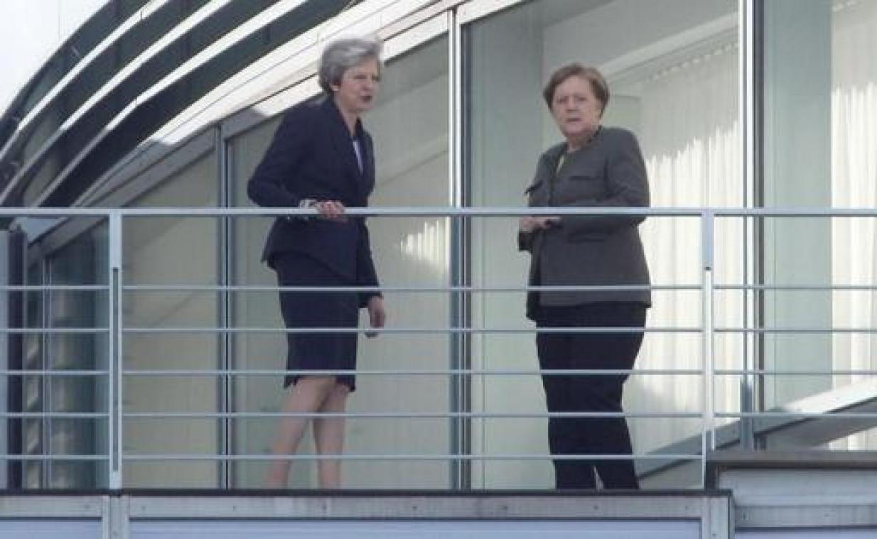 Merkel en May "zijn het eens over belang van ordelijke brexit"