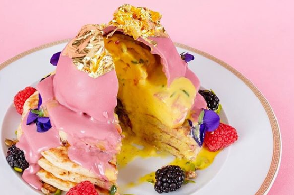 Voor deze pannenkoek met bladgoud leg je een fortuin neer