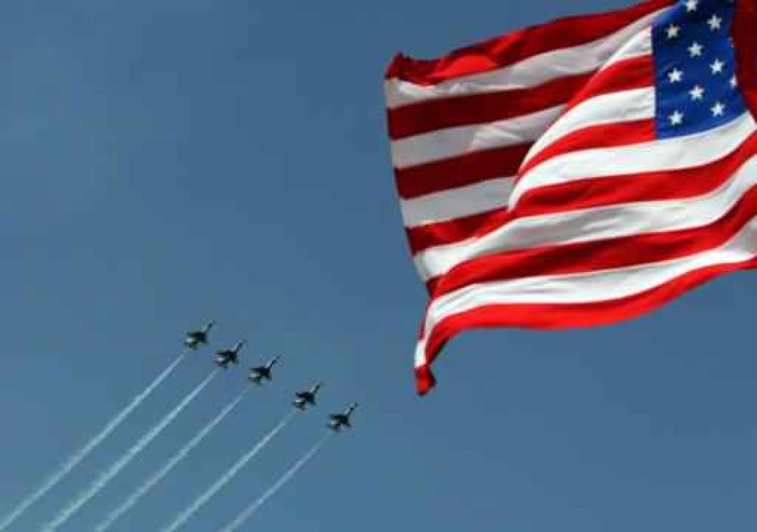 Amerikaanse F-16 stort neer na opstijgen in Afghanistan, piloot in veiligheid