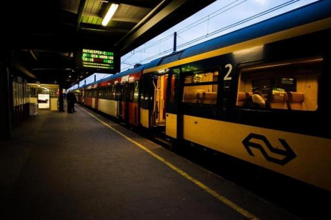 Man komt om bij ontploffing stilstaande wagon in Nijmegen