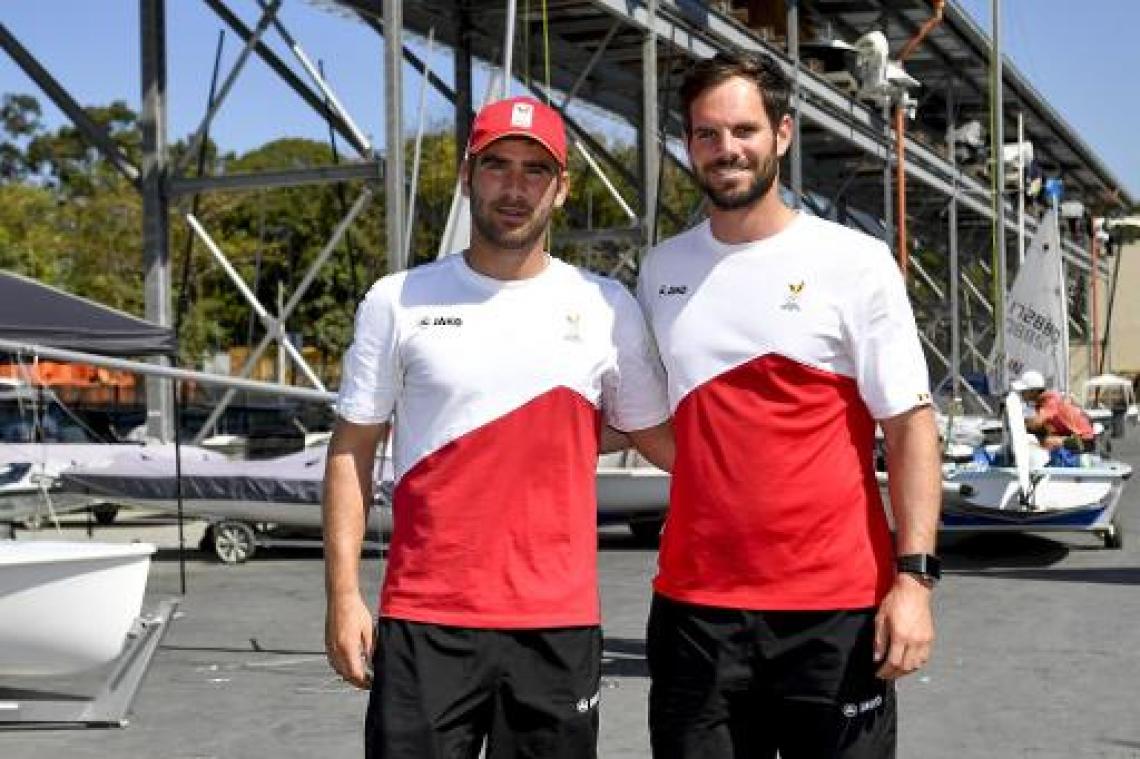 WB zeilen - Yannick Lefèbvre en Tom Pelsmaekers starten in Genoa met vijfde plaats in 49'er