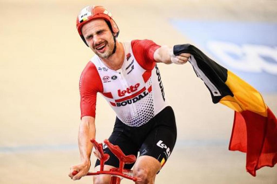 Werelduurrecord Victor Campenaerts - Campenaerts veegt werelduurrecord van de tabellen: "Puzzelstukjes vielen in elkaar"