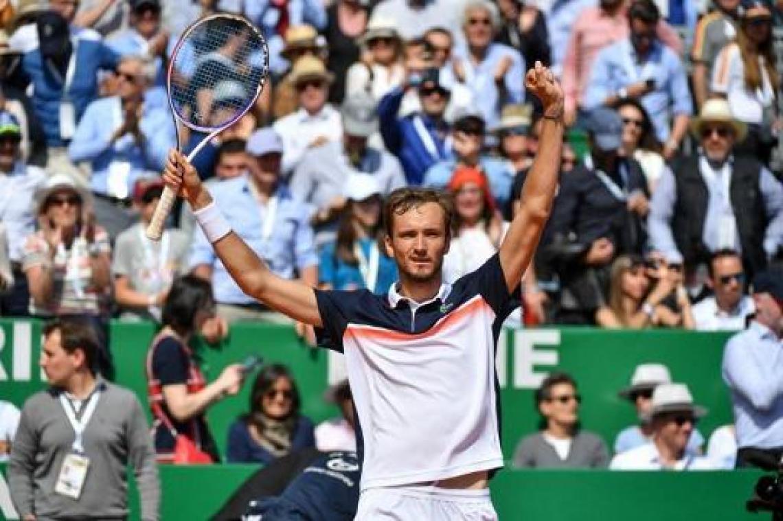 Medvedev schakelt Djokovic uit in kwartfinales