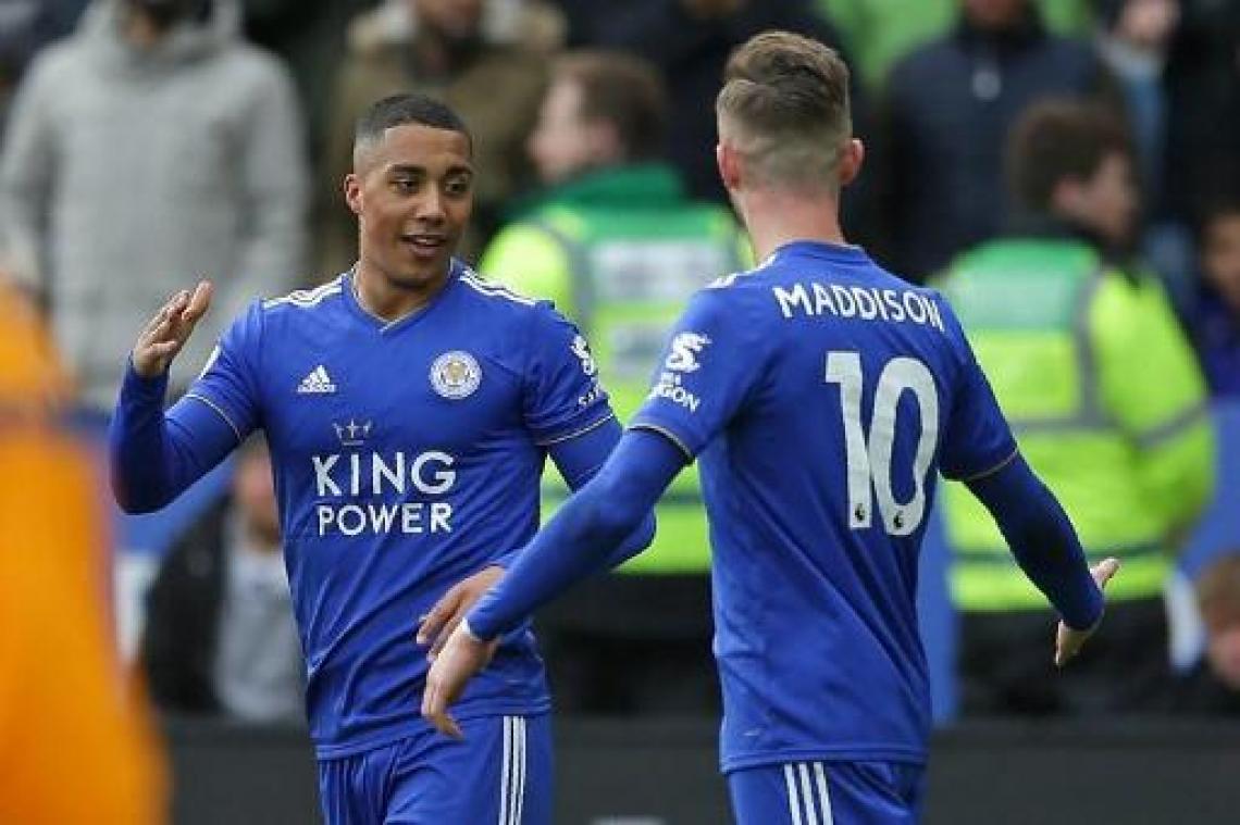 Belgen in het buitenland - Assist van Tielemans helpt Leicester aan een punt
