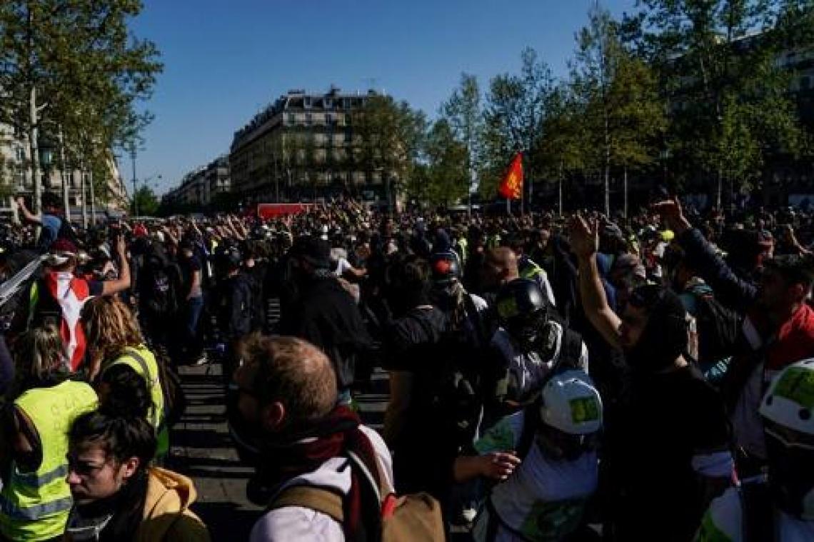 Sociale onrust Frankrijk - 27.900 manifestanten in heel Frankrijk - veel rellen in Parijs