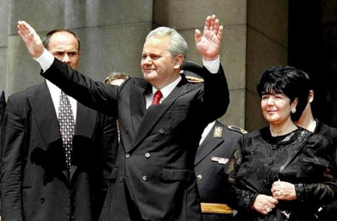 Weduwe Servische ex-president Milosevic begraven in familiegraf