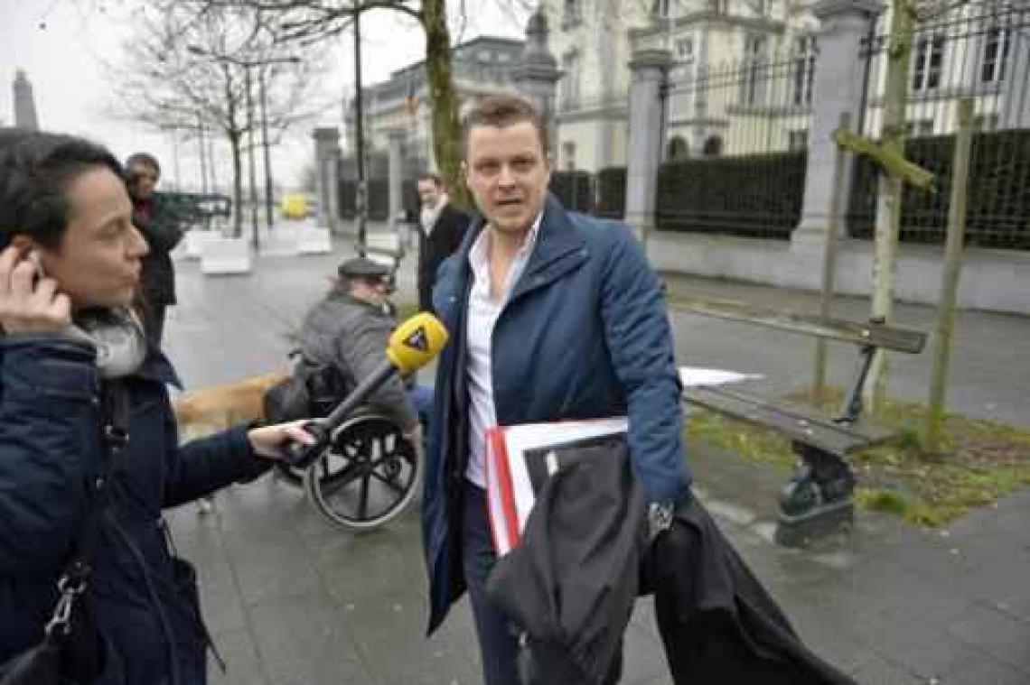 Raadkamerzitting Salah Abdeslam over uitlevering uitgesteld naar 16 uur