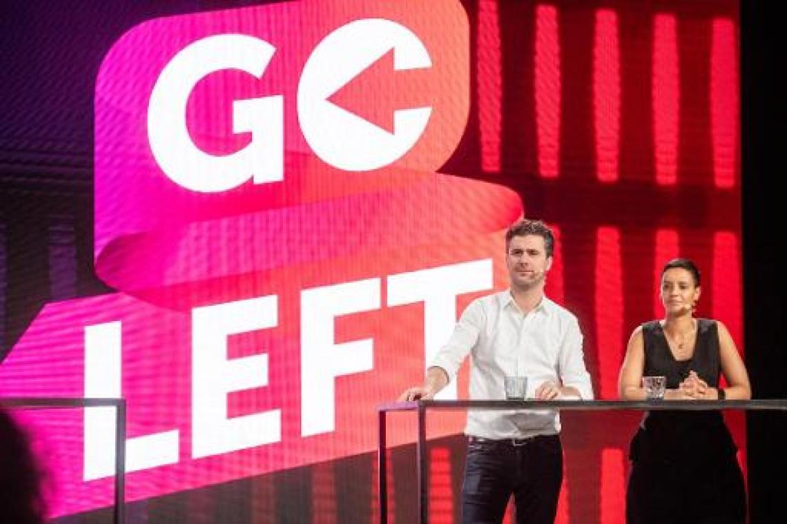 Sp.a wil rode taxshift van 12 miljard euro en wettelijk pensioen opnieuw naar 65 jaar
