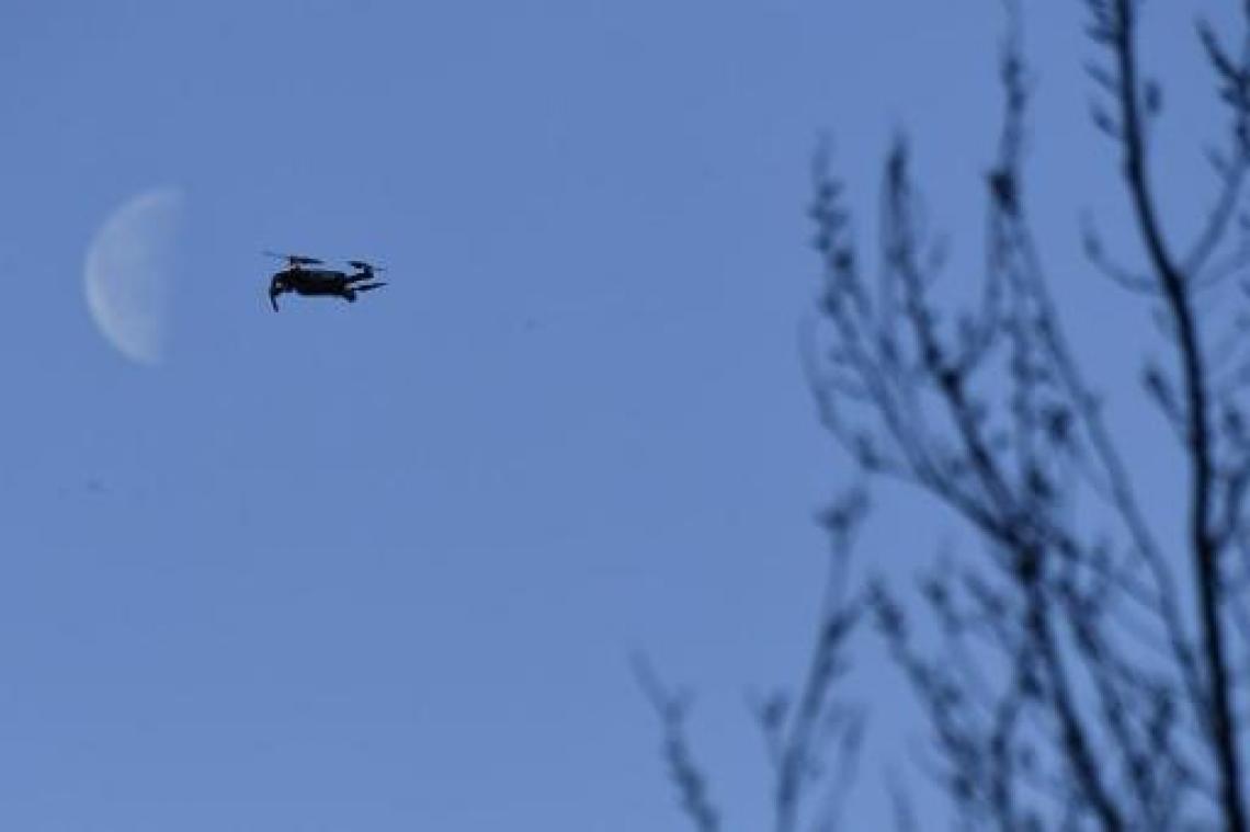 Boze inwoner van Hoei neemt drone van Belga onder vuur