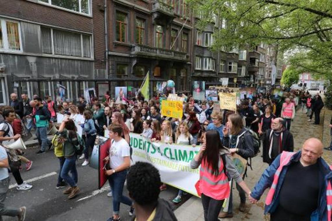 Vierhonderd deelnemers aan nationale mars voor het klimaat in Namen