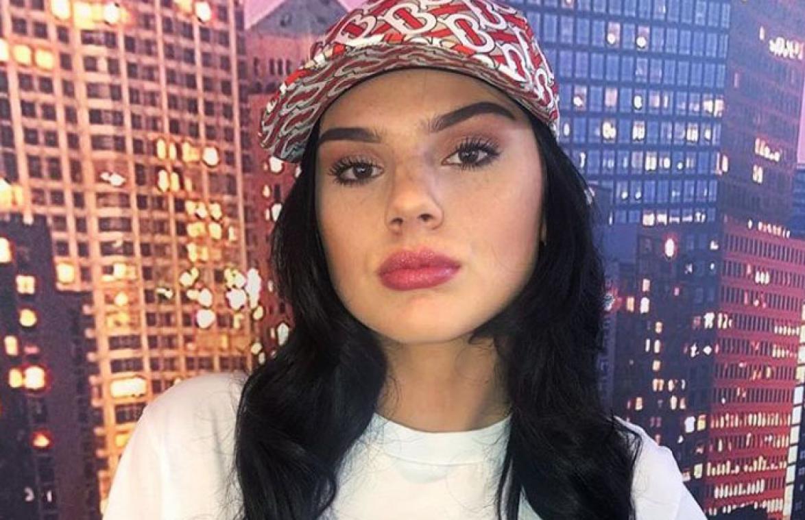 Famke Louise onder vuur door 'levensgevaarlijke' selfie