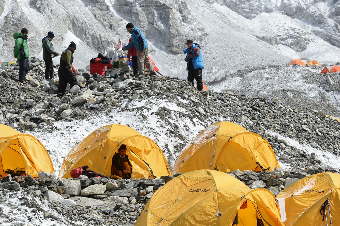 Al meer dan 3000 kilogram afval verzameld bij opruimactie Mount Everest