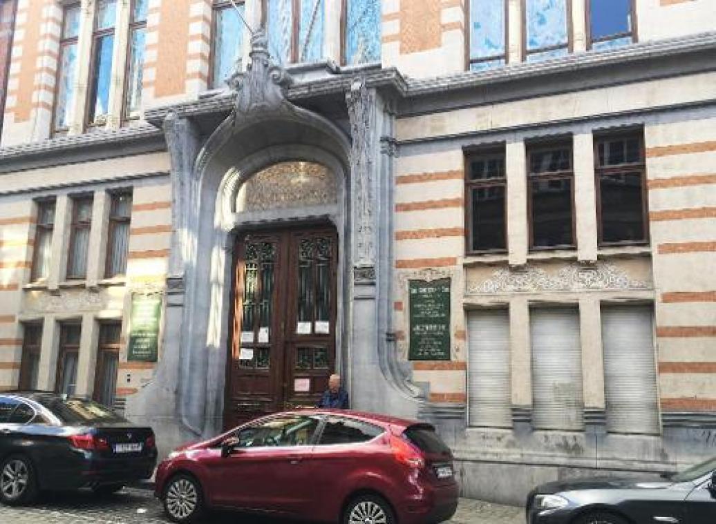 Burgemeester Clerfayt houdt school rest van de week gesloten