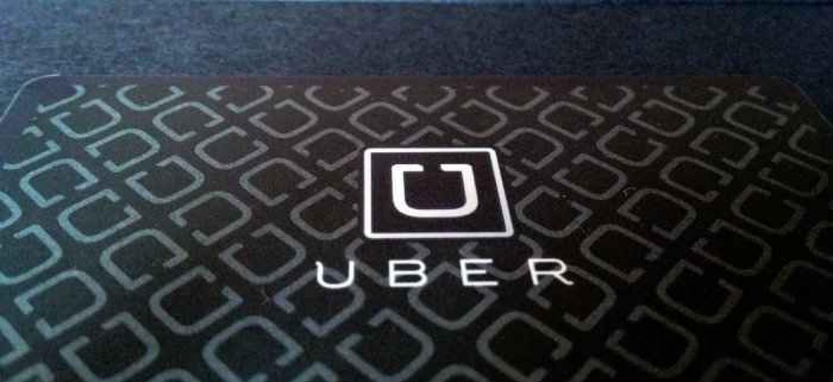 Twitter lacht met minister Grouwels na verbod Uber-taxidienst