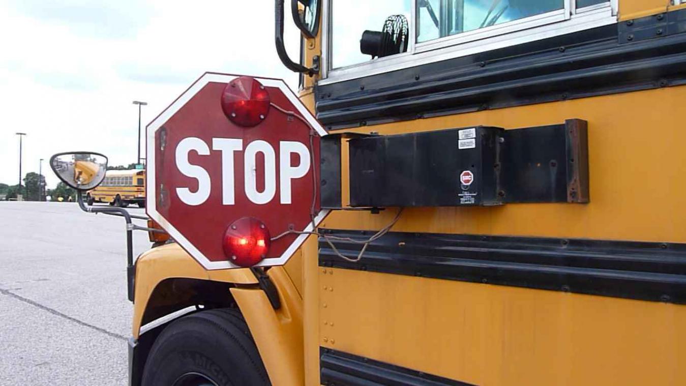 CIA laat per ongeluk explosieven achter op schoolbus