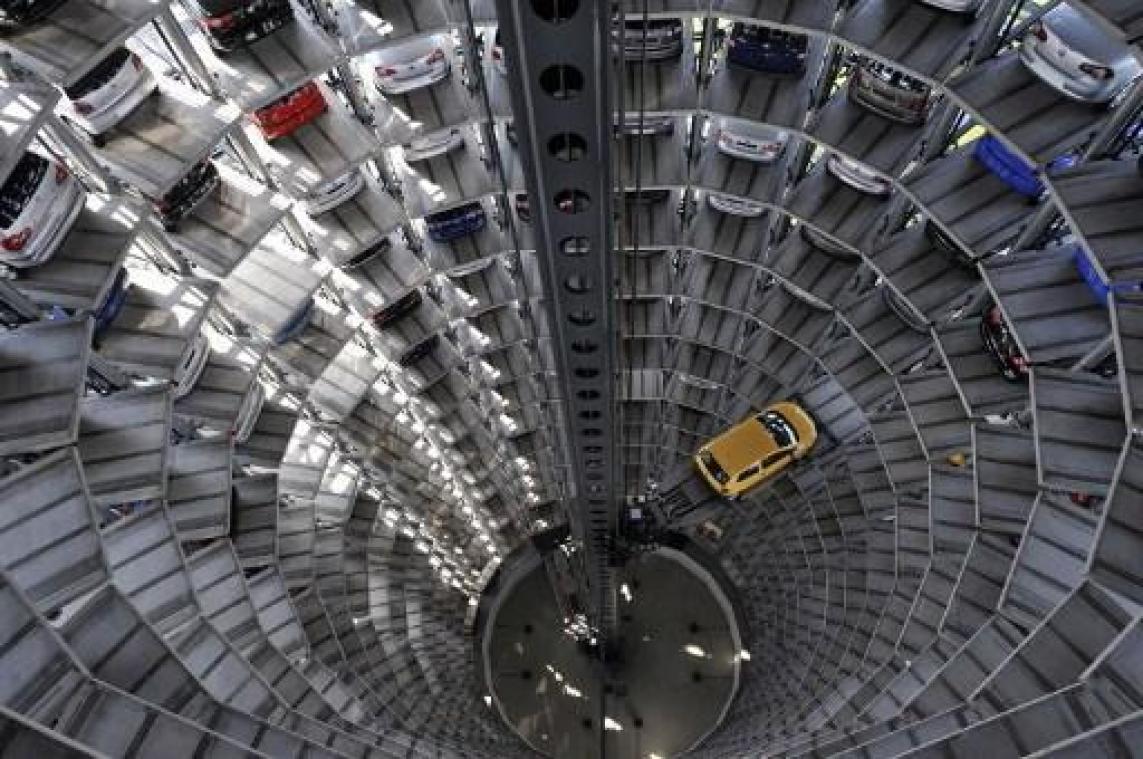 Autoverkoop ging in april verder achteruit