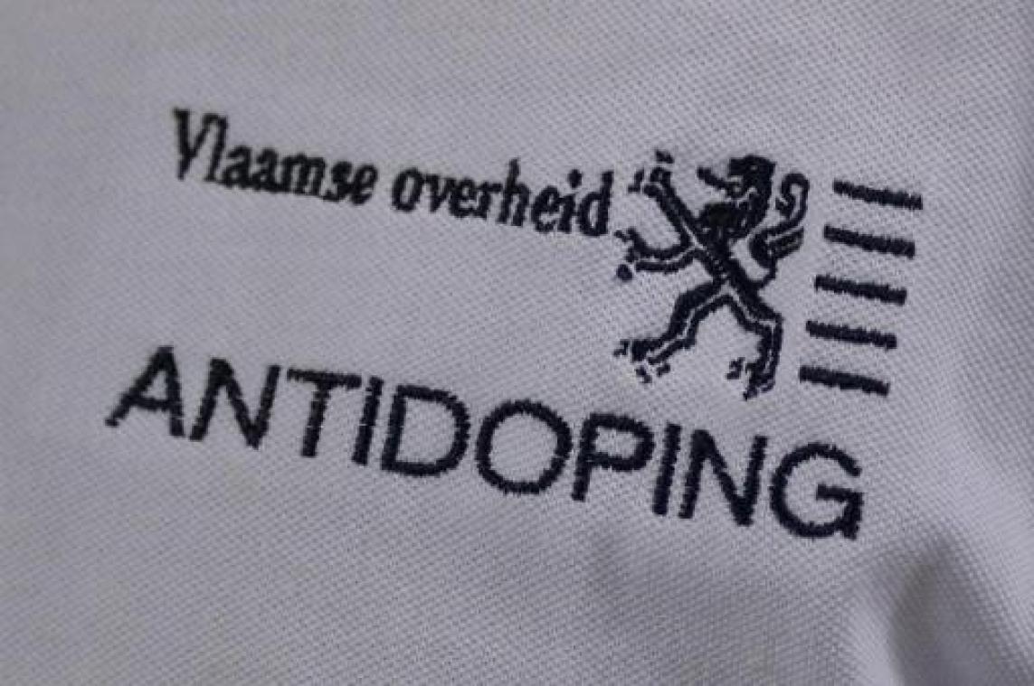 Dopingartsen worden 'dopingcontroleurs'