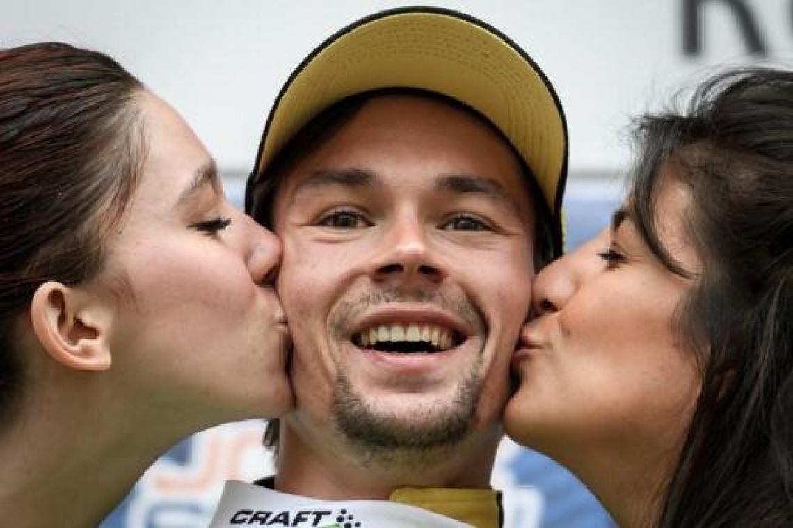 Roglic verstevigt leidersplaats met zege in koninginnenrit Ronde van Romandië