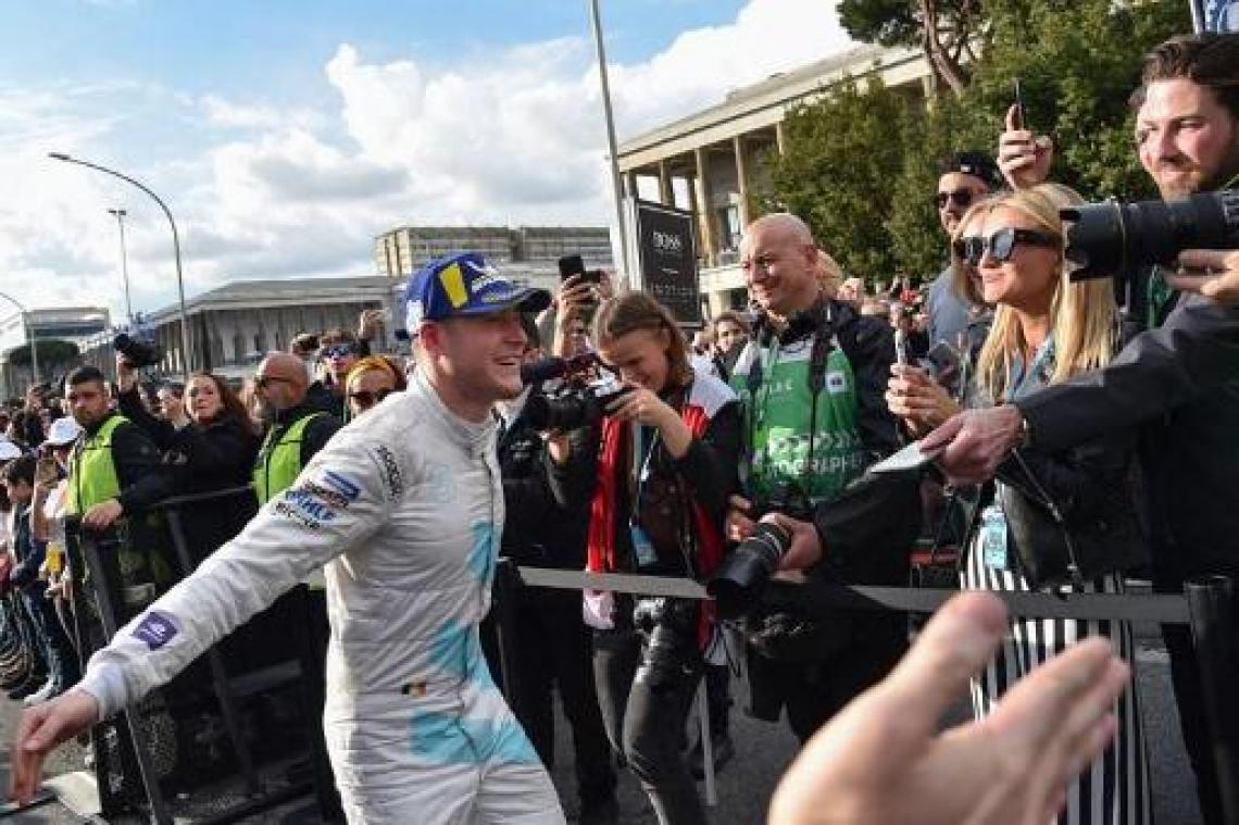6 uur van Spa-Francorchamps - Stoffel Vandoorne eindigt op derde plaats in winters Francorchamps