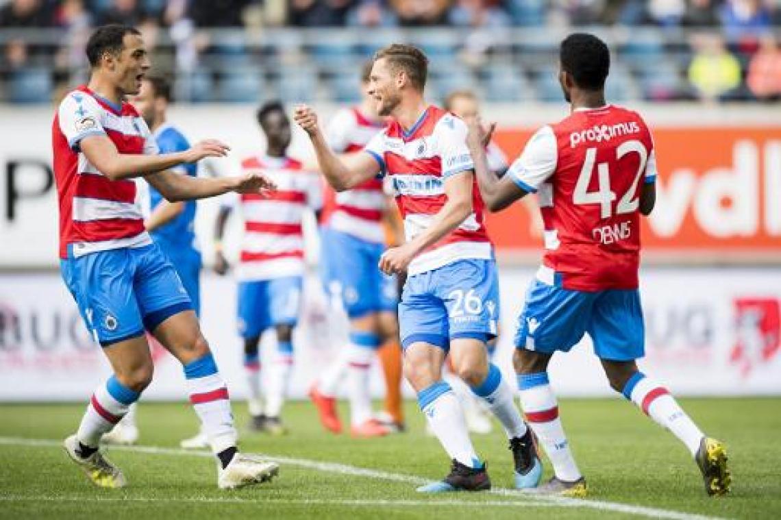 Jupiler Pro League - Club Brugge wint in Gent en blijft in het spoor van Genk