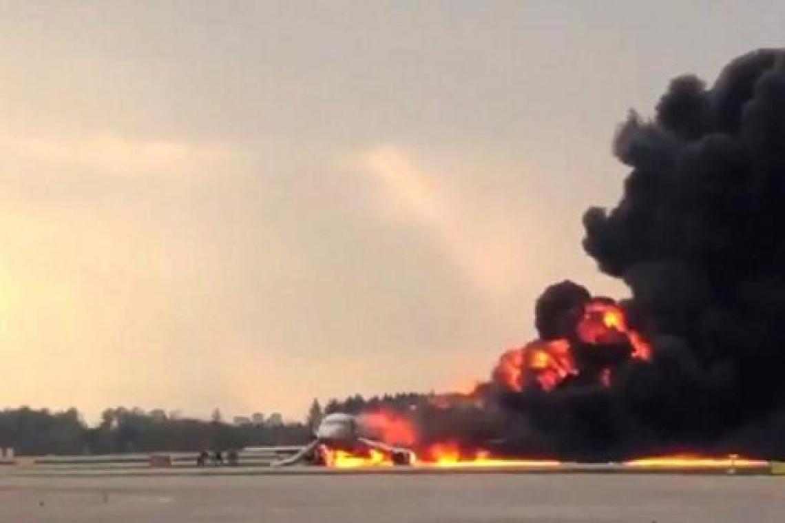 Dodentol van vliegtuigbrand in Moskou stijgt tot 41
