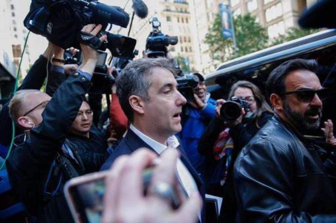 Michael Cohen zegt op weg naar gevangenis "dat er nog veel verteld moet worden"