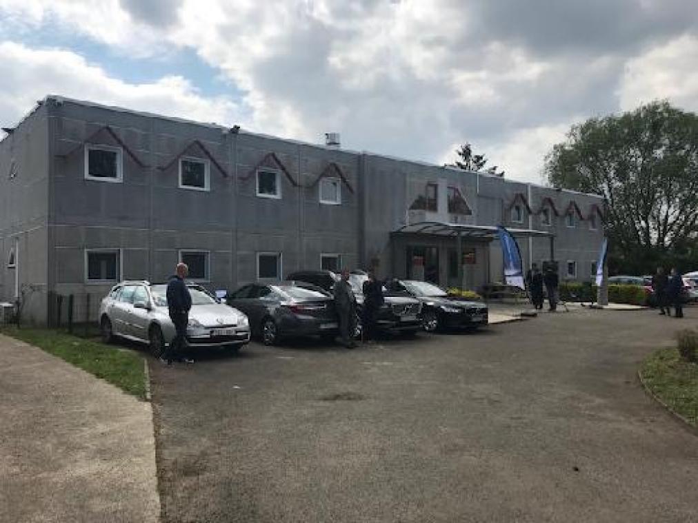 Ministers De Block en Geens openen in Holsbeek nieuw gesloten asielcentrum voor vrouwen