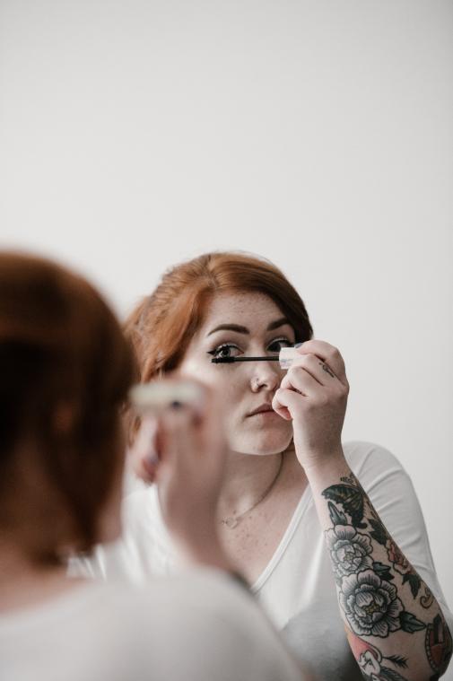 Slapen met mascara op kan leiden tot blindheid