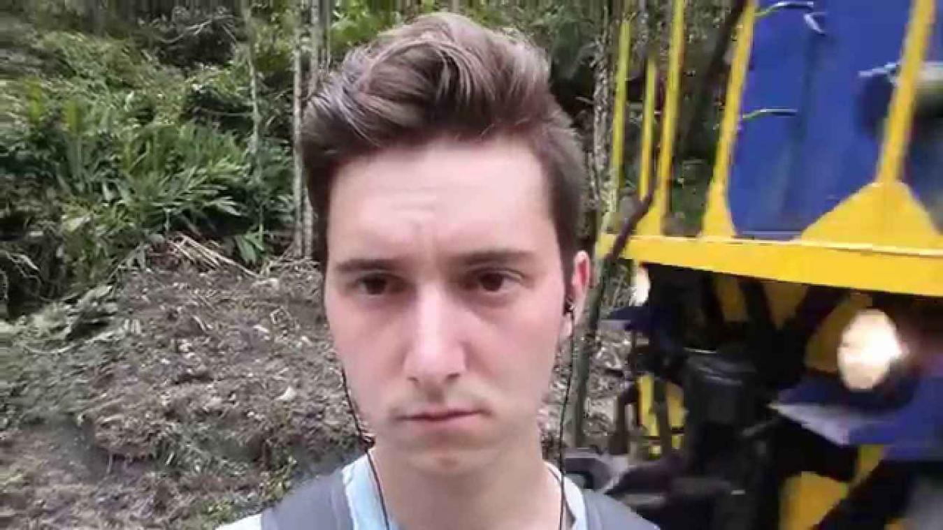 Selfie voor aanstormende trein gaat fout