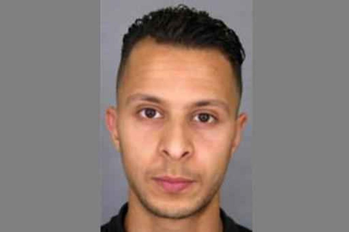 Aanslagen Parijs - "Salah Abdeslam heeft zichzelf opzettelijk niet opgeblazen in Parijs"